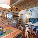 Alpen Glueck Unterm Rain Garni 여관 4*