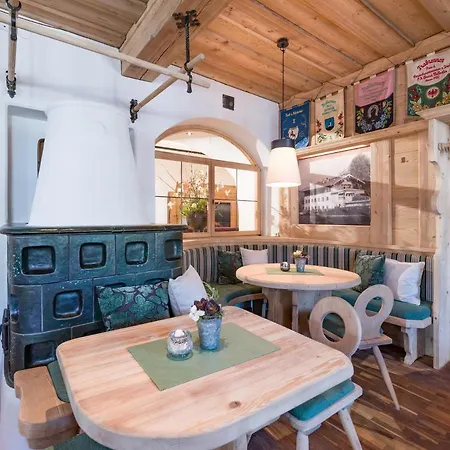 Han/Misafirhane Alpen Glueck Unterm Rain Garni