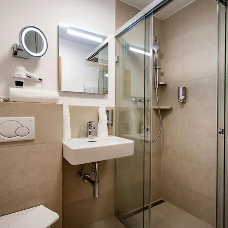 Alpen Glueck Unterm Rain Garni イン 4*