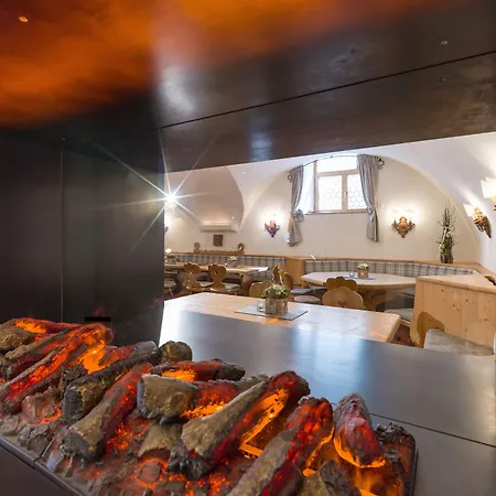 Alpen Glueck Unterm Rain Garni