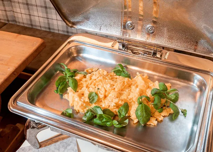 Alpen Glueck Unterm Rain Garni