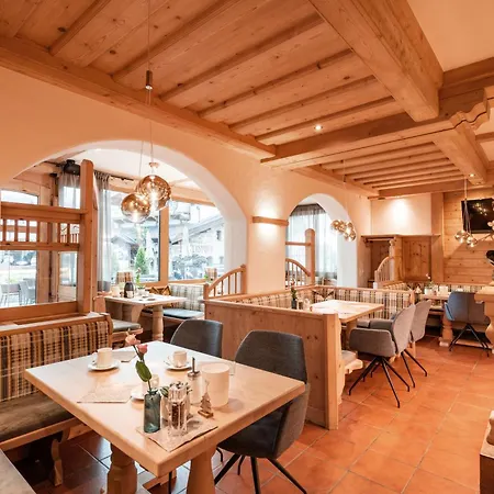 Alpen Glueck Unterm Rain Garni 4*