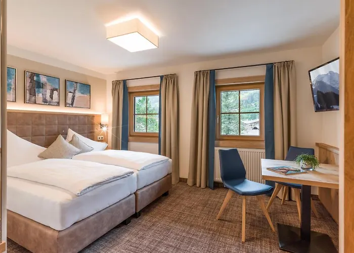 Alpen Glueck Unterm Rain Garni קירשברג אין טירול