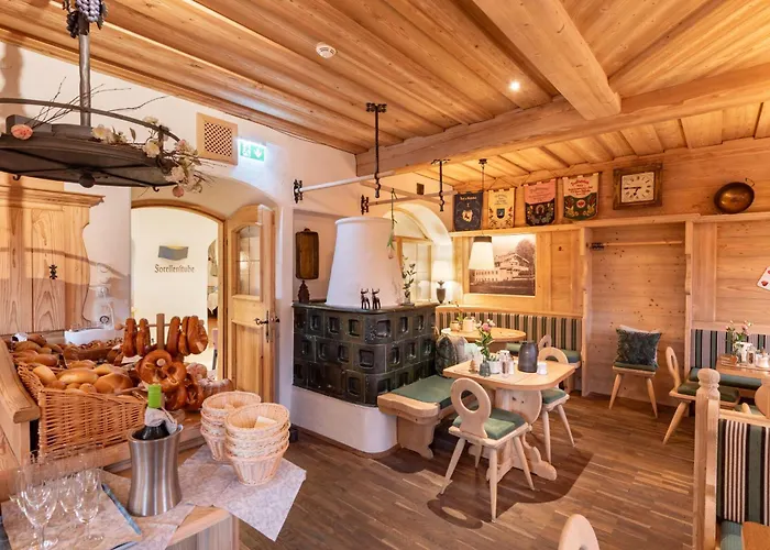 Alpen Glueck Unterm Rain Garni